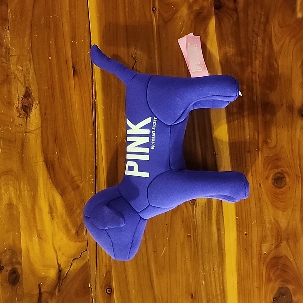 Pink dog - Picture 2 of 3